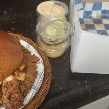 Berwyn Chicken - "Colosal" (not) Chicken Sandwich - Chicken Wings Near Me - Berwyn, Illinois