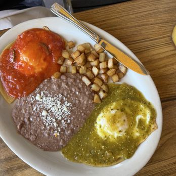 Mia's Tex-Mex Restaurant - Eggs - Tex-Mex Near Me - Dallas, Texas