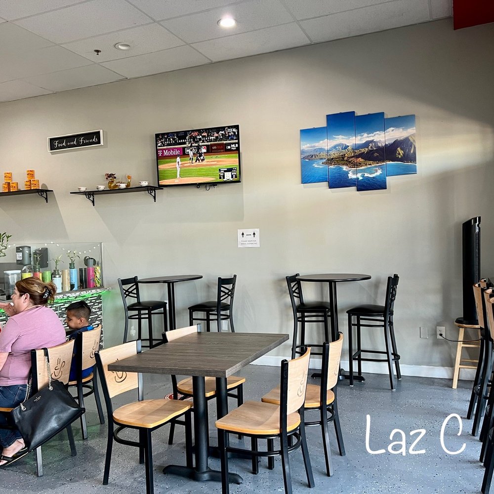 Henry’s Hawaiian Grill - the dining area - Hawaiian Near Me - Goodyear, Arizona Henry’s Hawaiian Grill - the dining area - Hawaiian Near Me - Goodyear, Arizona