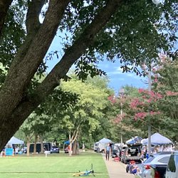 Kings Grant Farmers Market - Another view of the L-shaped farmers market