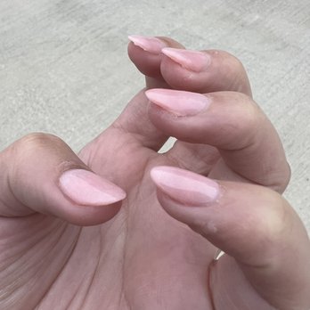 La Vie Nails & Spa - Nail Salons Near Me - Brookfield, Wisconsin