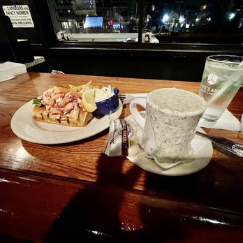 Boston Sail Loft - Bars Near Me - Boston, Massachusetts