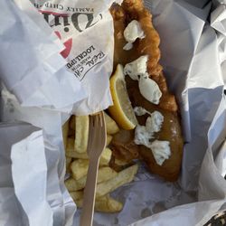 Dinos - Fish and Chips