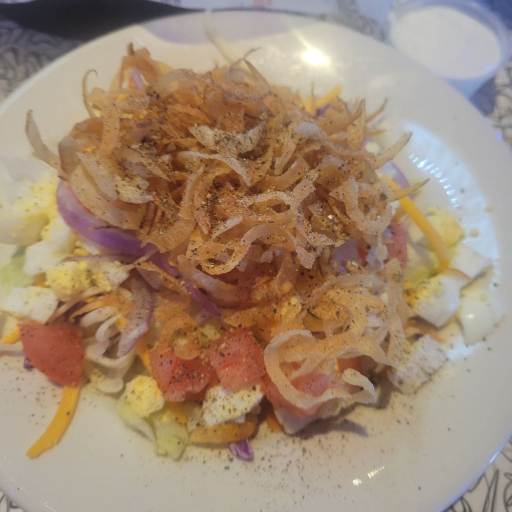 Bubba's 33 - Dinner salad - American Near Me - Tempe, Arizona