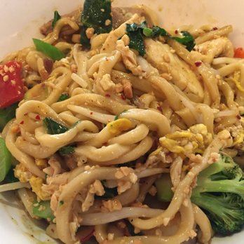 Toss Noodle Bar - Hokkien noodles with Thai/Malay sauce with combination protein - Asian Fusion Near Me - Berkeley, California Toss Noodle Bar - Hokkien noodles with Thai/Malay sauce with combination protein - Asian Fusion Near Me - Berkeley, California