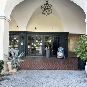 8pot Korean BBQ HotPot - Entrance - Bubble Tea Near Me - West Palm Beach, Florida 8pot Korean BBQ HotPot - Entrance - Bubble Tea Near Me - West Palm Beach, Florida