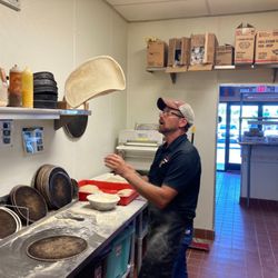 Mama DeLuca's Pizzeria - Hand-tossed dough