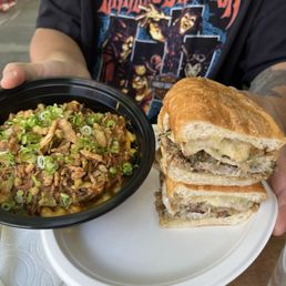 Pulled Pork Loaded Mac