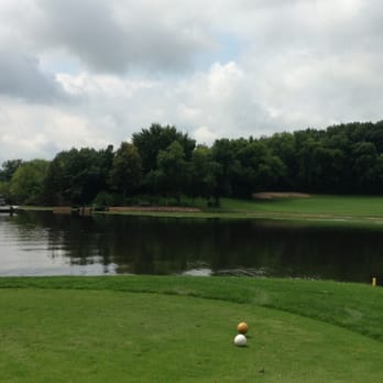 Stonebrooke Golf Club - #8, Pontoon on the left - Golf Near Me - Shakopee, Minnesota Stonebrooke Golf Club - #8, Pontoon on the left - Golf Near Me - Shakopee, Minnesota