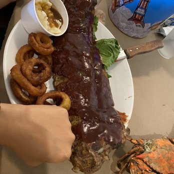 Avery's Maryland Grill - Bad ribs served cold - Seafood Near Me - Frederick, Maryland