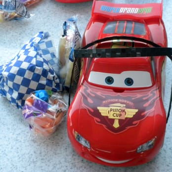 Flo's V8 Cafe - Kids meal, Roast Beef Sandwich - Cafes Near Me - Anaheim, California
