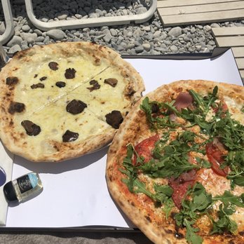 Le Galet - Truffle pizza and caprese pizza - Seafood Near Me - Nice, 06