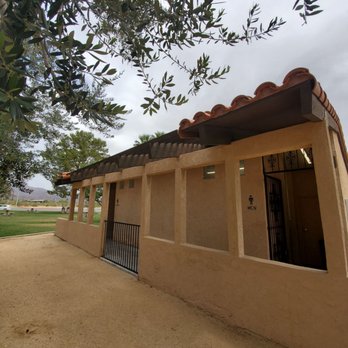 Christmas Circle Park - Bathrooms - Community Gardens Near Me - Borrego Springs, California