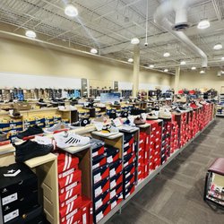 DSW Designer Shoe Warehouse