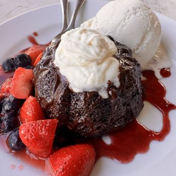 Latitudes Restaurant Hollywood - Warm Chocolate Lava Cake - Breakfast & Brunch Near Me - Hollywood, Florida