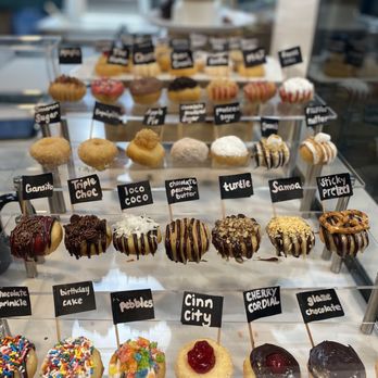 Dapper Doughnut - Doughnut display - Donuts Near Me - El Paso, Texas