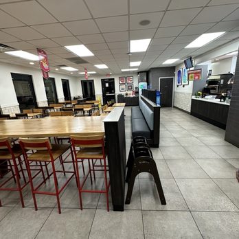 Wendy's - Burgers Near Me - Paoli, Pennsylvania