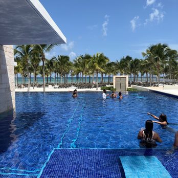 Barceló Maya Beach - Pool - Resorts Near Me - Riviera Maya, ROO