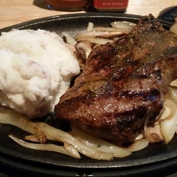 Applebee's Grill + Bar - Bourbon Street Steak - Sports Bars Near Me - Bellevue, Washington