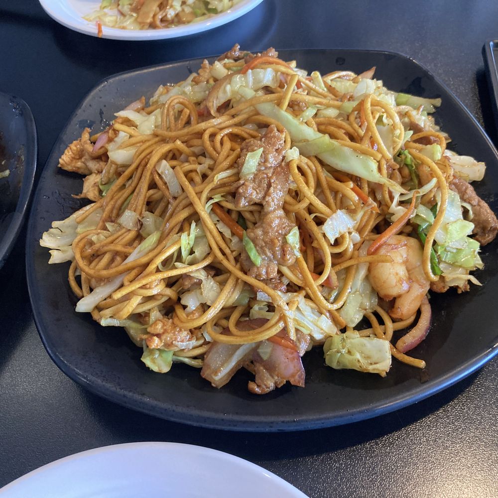 Home Eat - Combo Chow Mein - Chinese Near Me - Fremont, California Home Eat - Combo Chow Mein - Chinese Near Me - Fremont, California