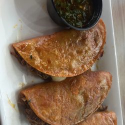 La Nopalera - Birria tacos
