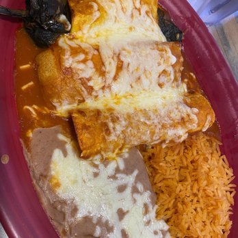 Tlaquepaque Mexican Grille & Restaurant - Combo - chili Chile Relleno Enchilada , Tamale , Spanish Rice and Refried Beans - Mexican Near Me - Dobson, North Carolina Tlaquepaque Mexican Grille & Restaurant - Combo - chili Chile Relleno Enchilada , Tamale , Spanish Rice and Refried Beans - Mexican Near Me - Dobson, North Carolina