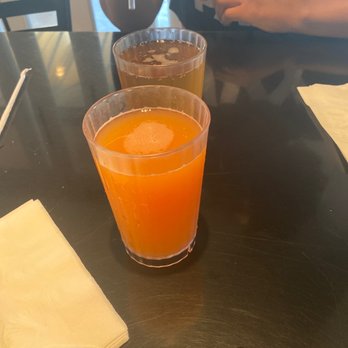 Sweet E's Cafe - Passion orange guava juice - Cafes Near Me - Honolulu, Hawaii