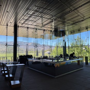 HALL Wines - The guest tasting room - Wineries Near Me - Saint Helena, California HALL Wines - The guest tasting room - Wineries Near Me - Saint Helena, California
