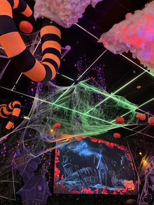 Tree House Chicago by null