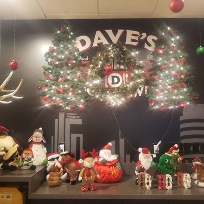 DAVE’S DOWNTOWN - Updated July 2024 - 70 Photos & 107 Reviews - 900 2nd