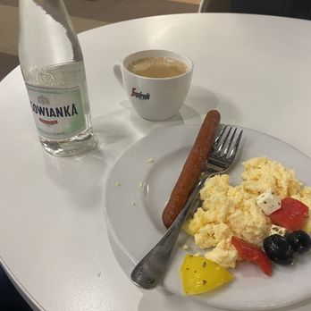 Preludium Executive Lounge - Airport Lounges Near Me - Warsaw, MZ