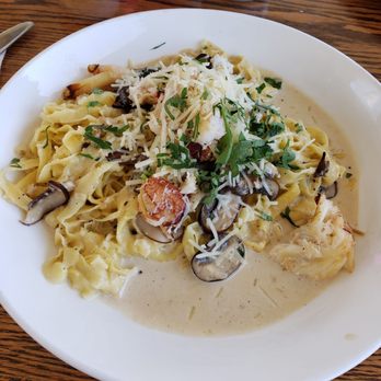 Noyo River Grill - American Near Me - Fort Bragg, California