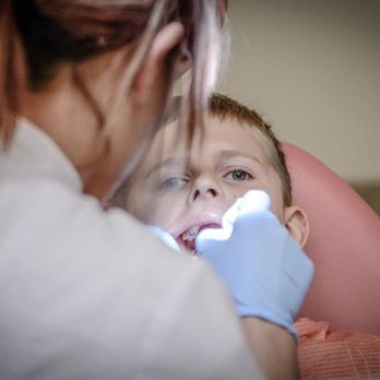 Sarah Hulland, - Photo - Pediatric Dentists Near Me - Calgary, Alberta Sarah Hulland, - Photo - Pediatric Dentists Near Me - Calgary, Alberta