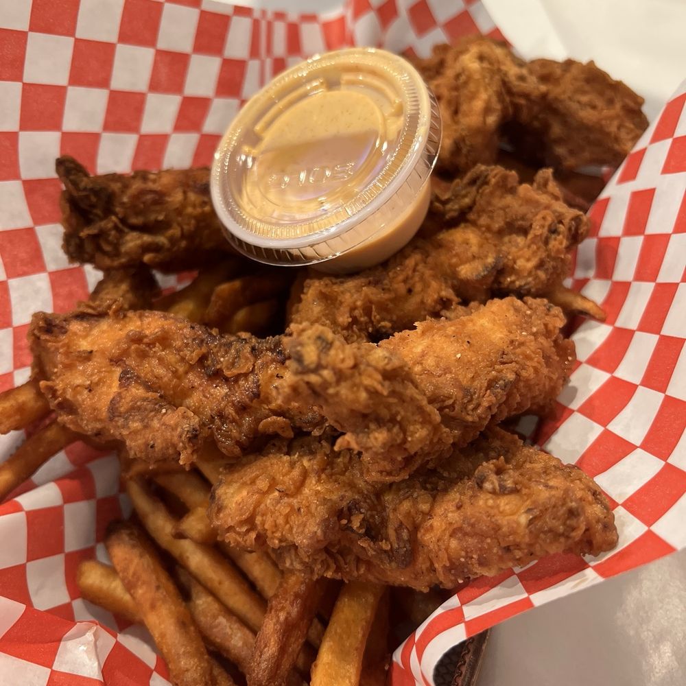 Bag O' Crab - Tender basket - Seafood Near Me - Montebello, California