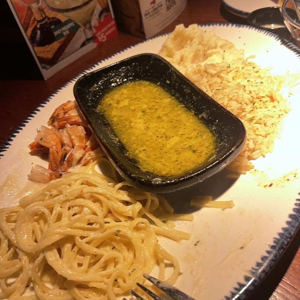 Red Lobster - Food was not the best. Scampi was on point. - Seafood Near Me - Visalia, California