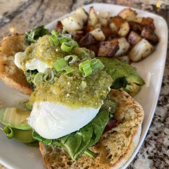 Cafe Dantorels - Yummy Benedict - Cafes Near Me - Sacramento, California Cafe Dantorels - Yummy Benedict - Cafes Near Me - Sacramento, California