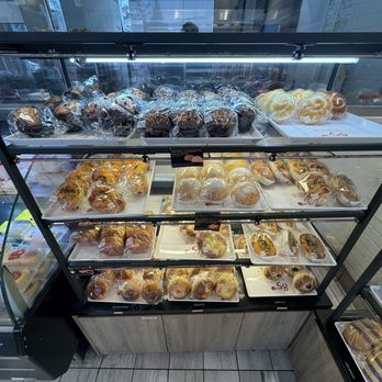 85°C Bakery Cafe-Irvine - Coffee & Tea Near Me - Irvine, California