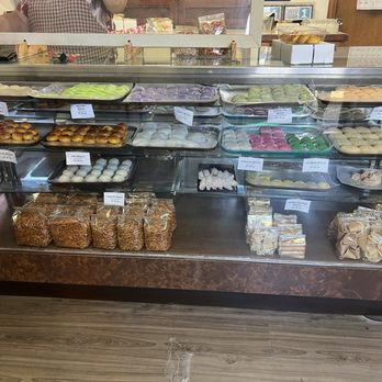 Nisshodo Candy Store - Candy Stores Near Me - Honolulu, Hawaii