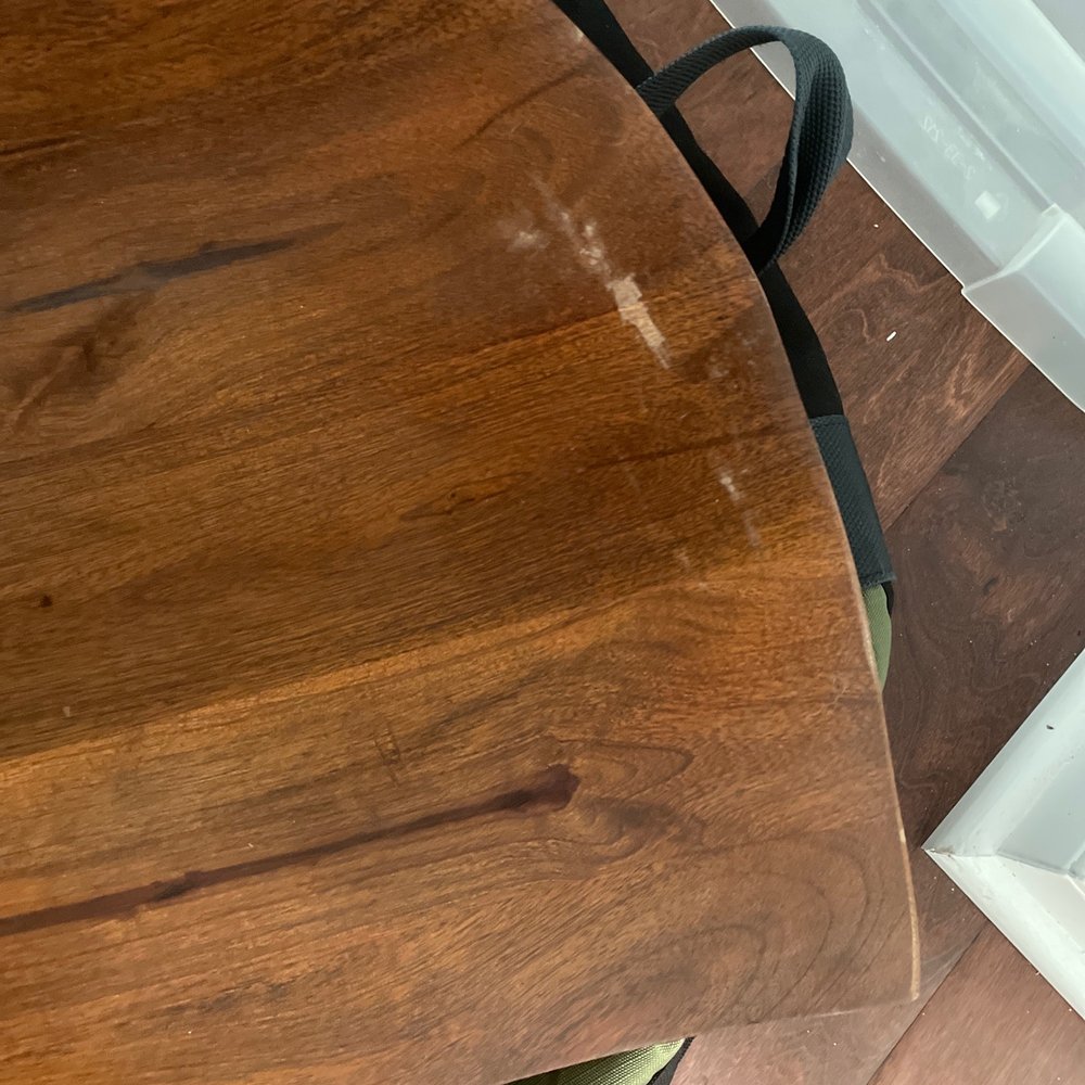 Poseidon Moving - Damaged stool - Movers Near Me - Brookline, Massachusetts Poseidon Moving - Damaged stool - Movers Near Me - Brookline, Massachusetts