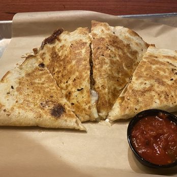 Tannery Run Brew Works - Black Bean and Corn Quesadilla with Tinga Chicken - Brewpubs Near Me - Ambler, Pennsylvania Tannery Run Brew Works - Black Bean and Corn Quesadilla with Tinga Chicken - Brewpubs Near Me - Ambler, Pennsylvania