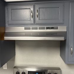 Perez Remodeling - Hood vent installed