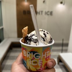 Bright Ice - Double scoop cup of cookies n cream and marshmallow cookies and caramel $6.50 (instagram: @issa.cheatday)