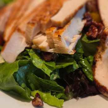 LongHorn Steakhouse - Grilled Chicken & Strawberry Lunch Salad - Steakhouses Near Me - Pooler, Georgia