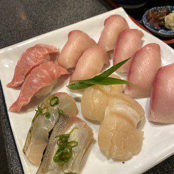 Yohei Sushi Restaurant - Hamachi, hotate, Negitoro, and another I can't remember - Sushi Bars Near Me - Honolulu, Hawaii