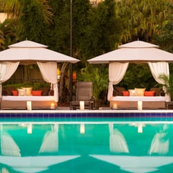 DoubleTree Palm Beach Gardens - Grab a cabana and enjoy our resort-like pool