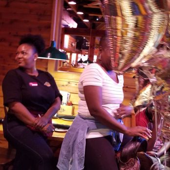 Texas Roadhouse - Steakhouses Near Me - Chesapeake, Virginia