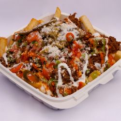Watsonville Munchiess Y Mas - Birria Fries