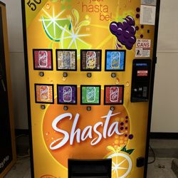 WinCo Foods - They have a SHASTA soda machine!!!