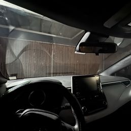 New windshield from hi-tech auto glass shop in Redwood City, California