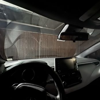 Hi-Tech Auto Glass - New windshield from hi-tech auto glass shop in Redwood City, California - Windshield Installation & Repair Near Me - Redwood City, California